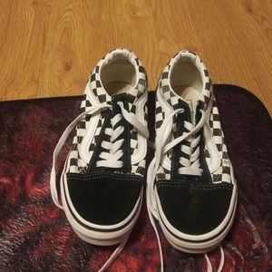 Converse Girl's Sneakers Size 3, in EUC